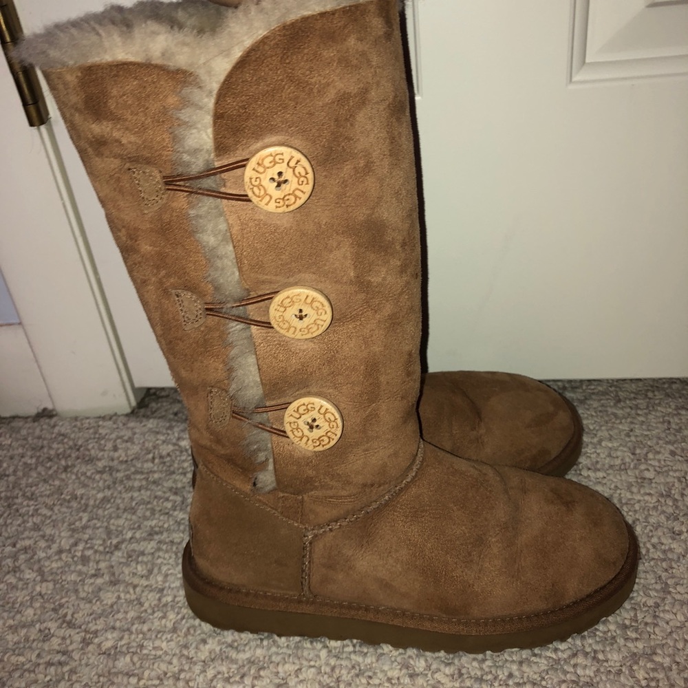 Lightly used tall Ugg boots